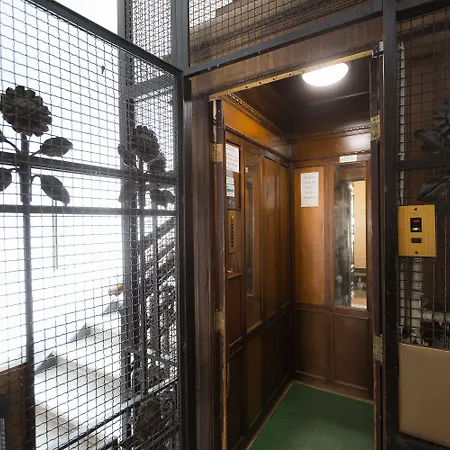 Tritone 125 Gæstehus