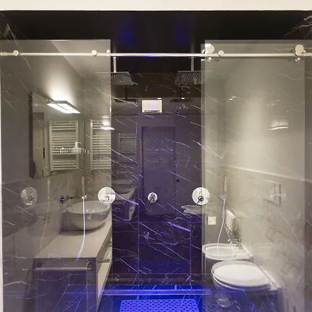 Tritone 125 Affittacamere