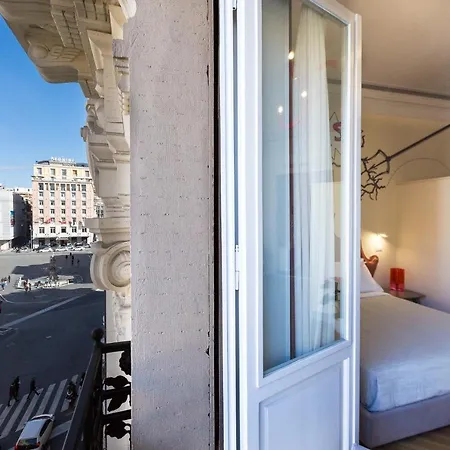 Tritone 125 Rome