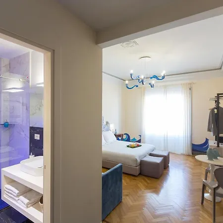 Tritone 125 Guest house Rome