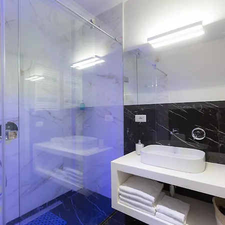 Tritone 125 Гостевой дом 4*