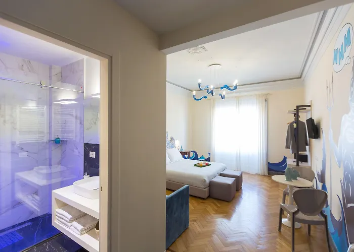 Tritone 125 4* 罗马