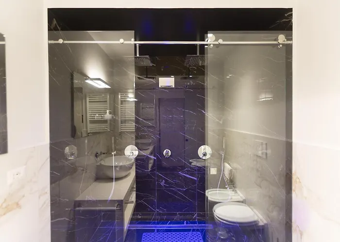 Tritone 125 רומא