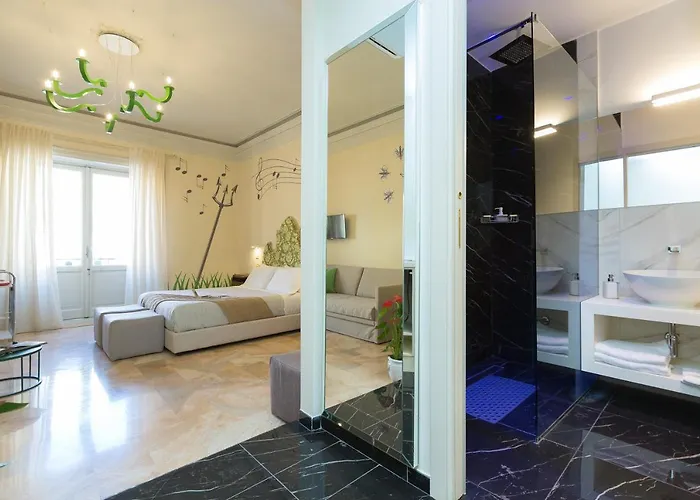 Tritone 125 רומא